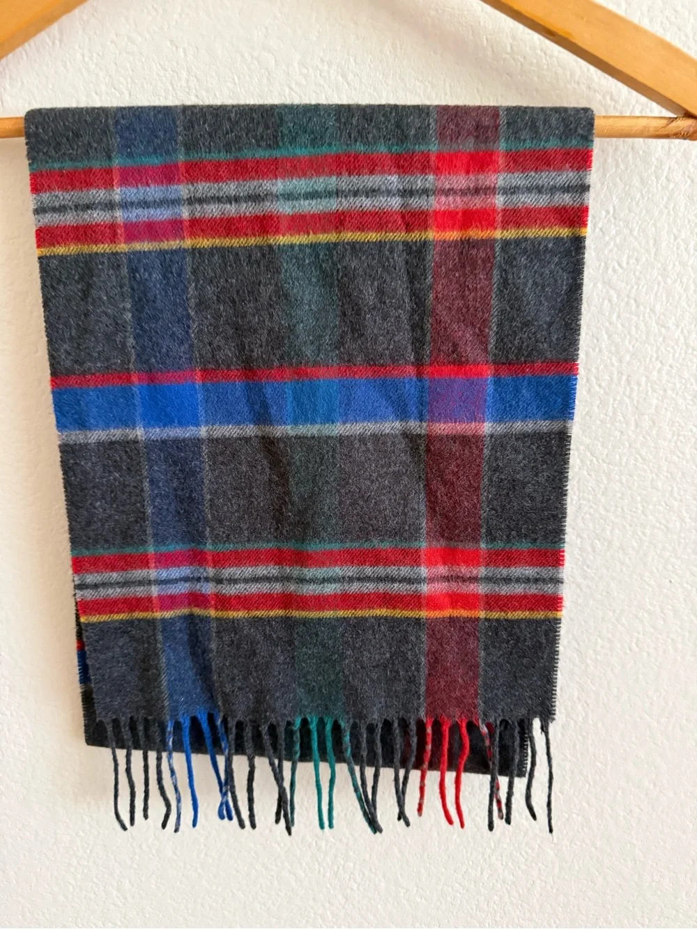 V. FRAAS Gray Plaid Acrylic Scarf with Red and Blue Stripes